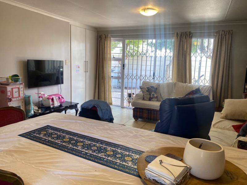 To Let 3 Bedroom Property for Rent in Kirstenhof Western Cape